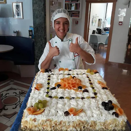 Hotel Lauretta Bellaria-Igea Marina