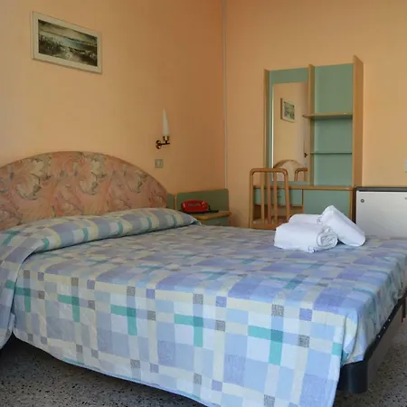Hotel Lauretta 3*