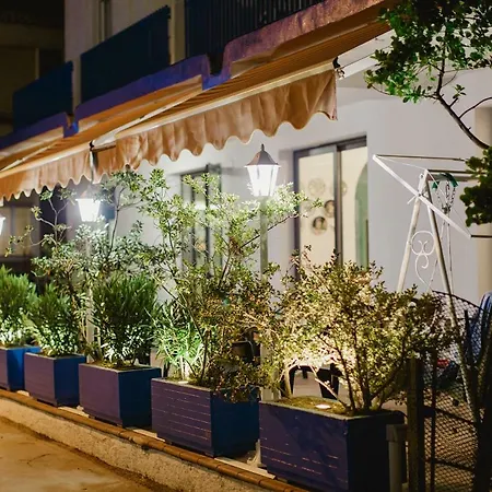 Lauretta Hotel