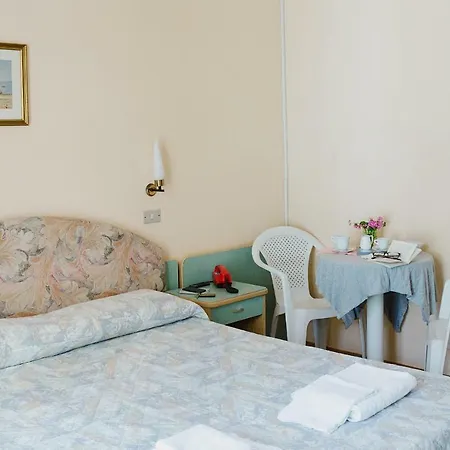 Lauretta Hotel